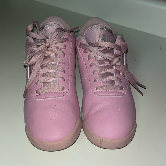 Reebok Classics Pink On Pink On Silver Sneaker Shoes - Picture 1 of 9